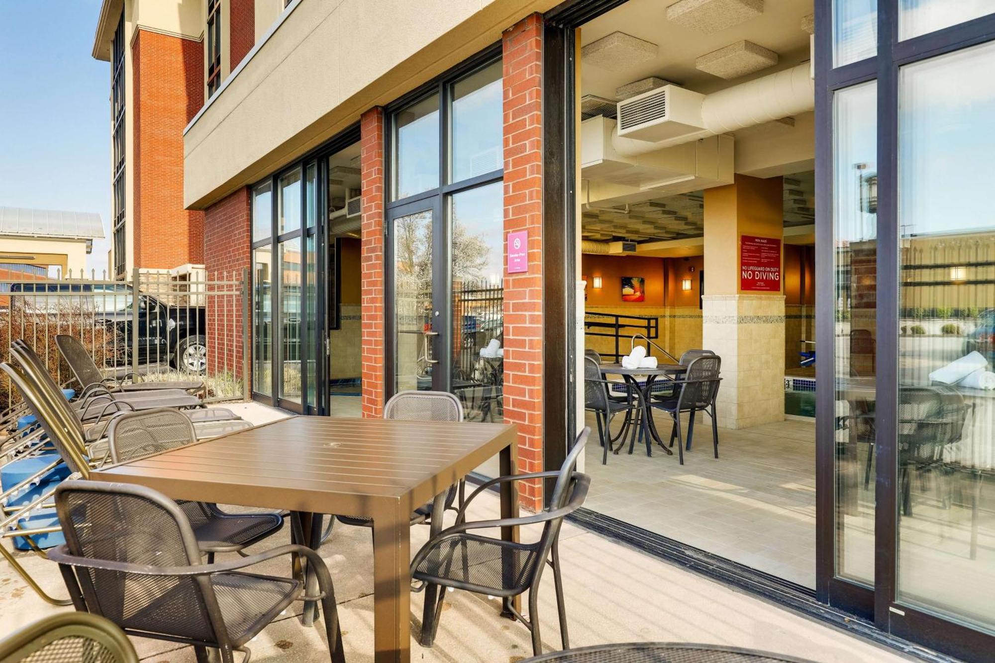 Drury Inn & Suites St. Louis St. Peters 세인트 피터스 외부 사진