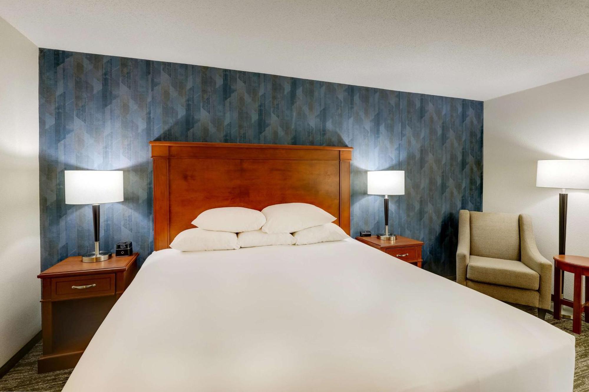 Drury Inn & Suites St. Louis St. Peters 세인트 피터스 외부 사진