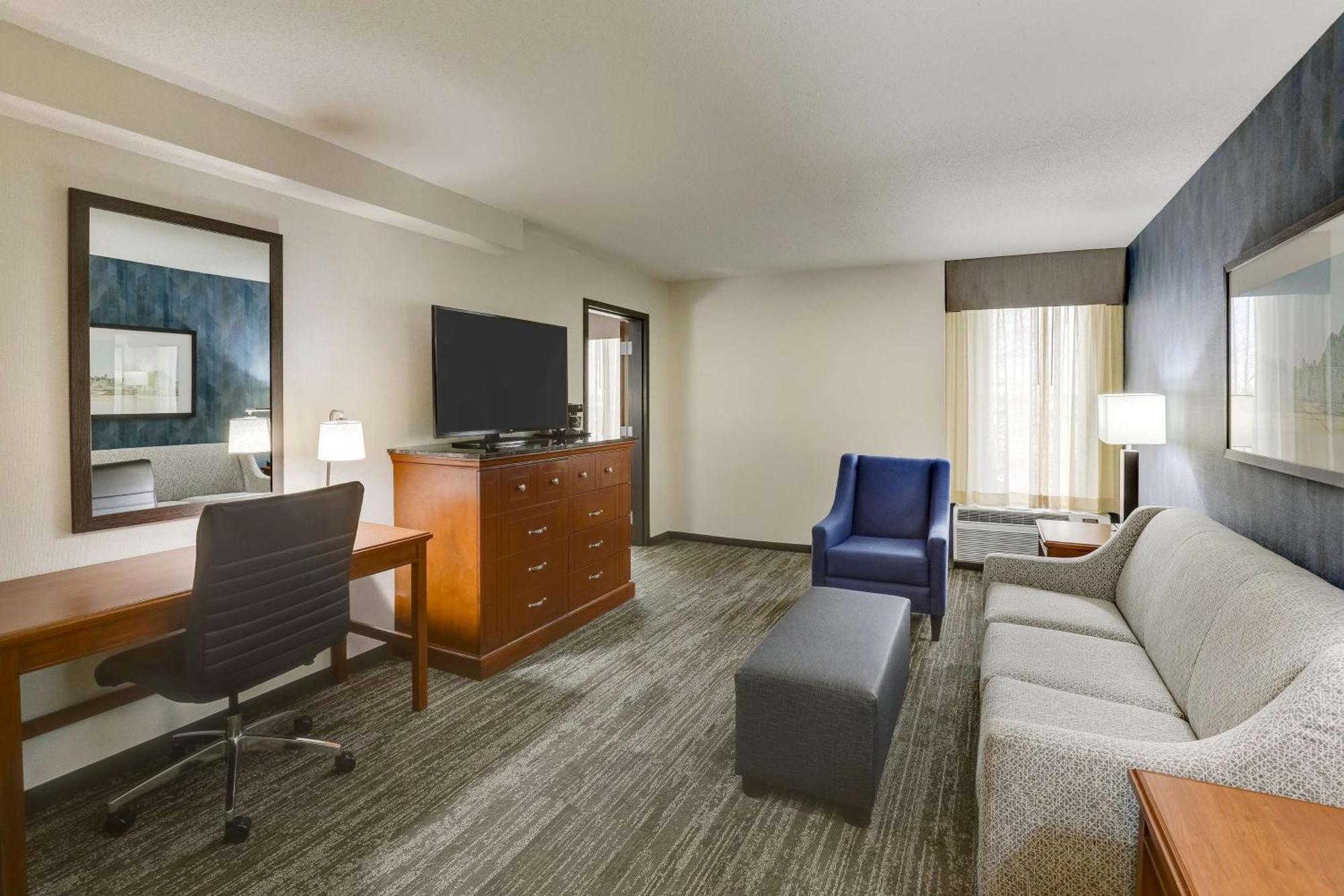 Drury Inn & Suites St. Louis St. Peters 세인트 피터스 외부 사진