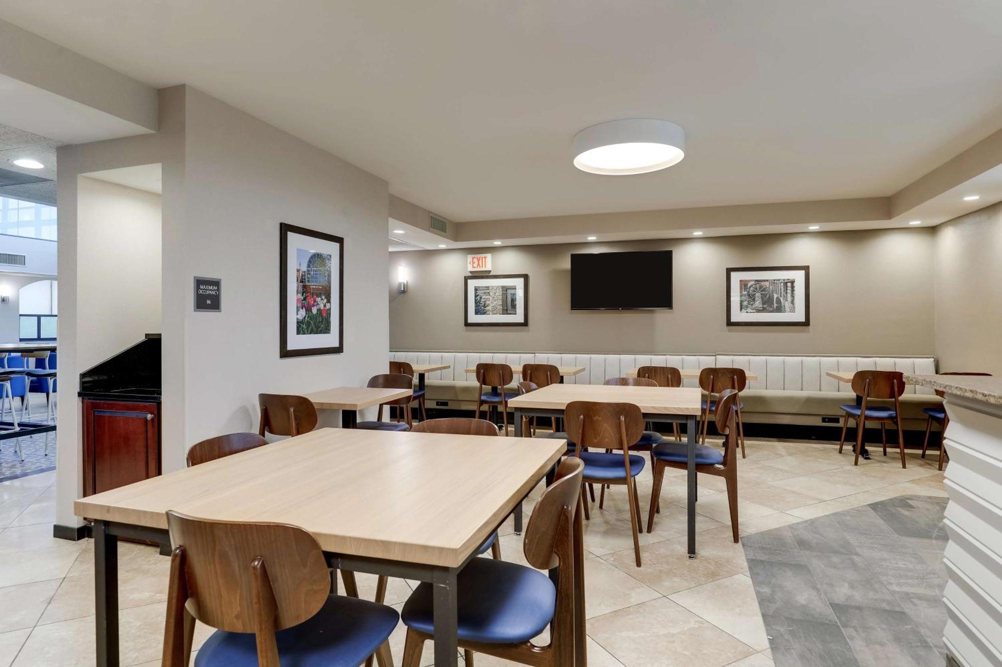 Drury Inn & Suites St. Louis St. Peters 세인트 피터스 외부 사진