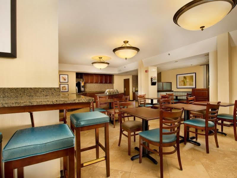 Drury Inn & Suites St. Louis St. Peters 세인트 피터스 외부 사진